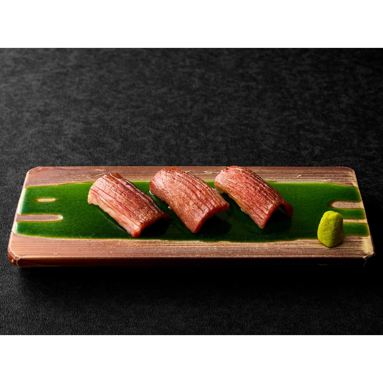 「神户牛炙烧寿司」