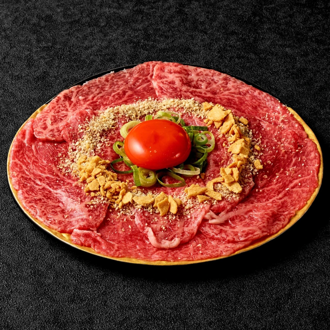 「炙烤里脊生拌牛肉」